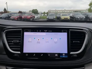 2024 Chrysler Pacifica - image 24