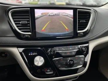 2024 Chrysler Pacifica - image 19
