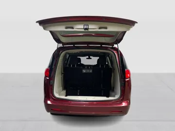 2019 Chrysler Pacifica - image 12