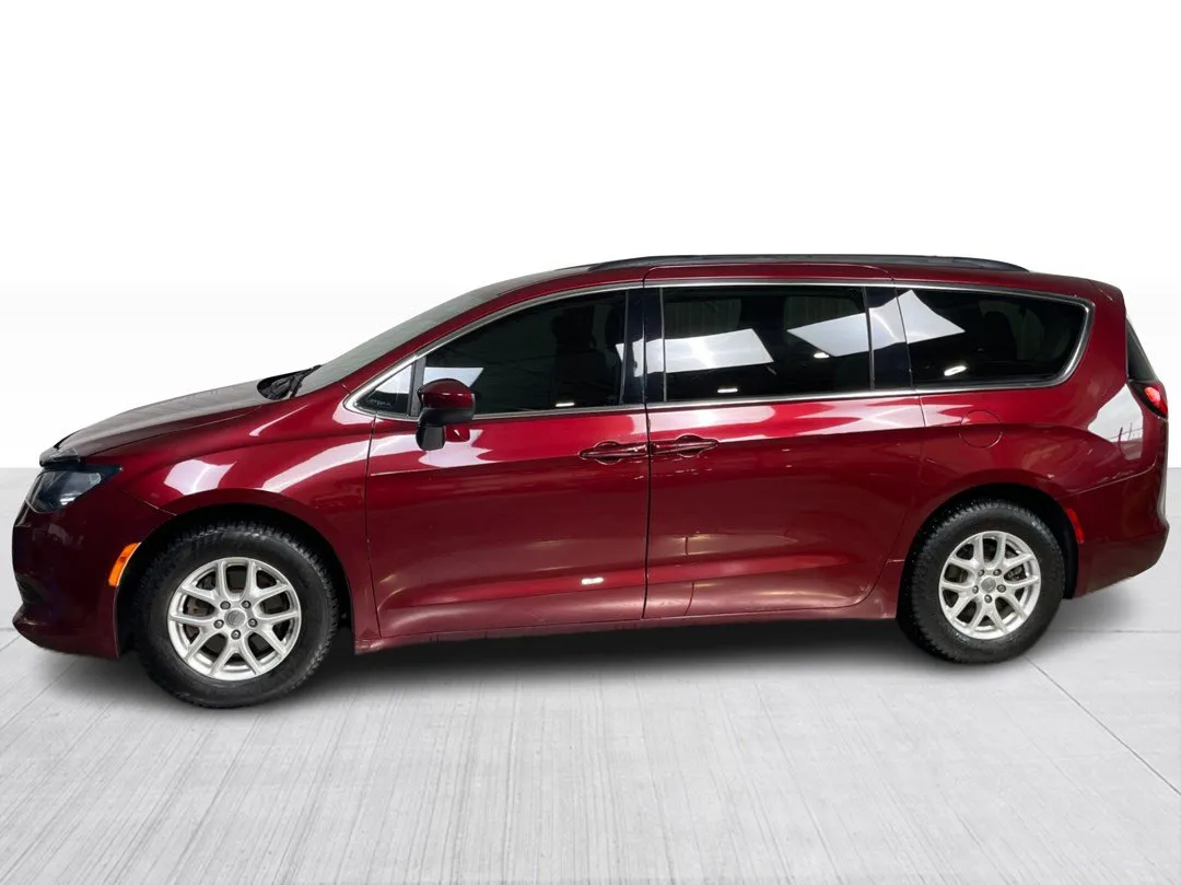 2019 Chrysler Pacifica — photo 8