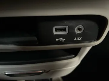 2019 Chrysler Pacifica - image 28