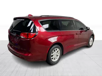2019 Chrysler Pacifica - image 13