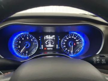 2019 Chrysler Pacifica - image 15