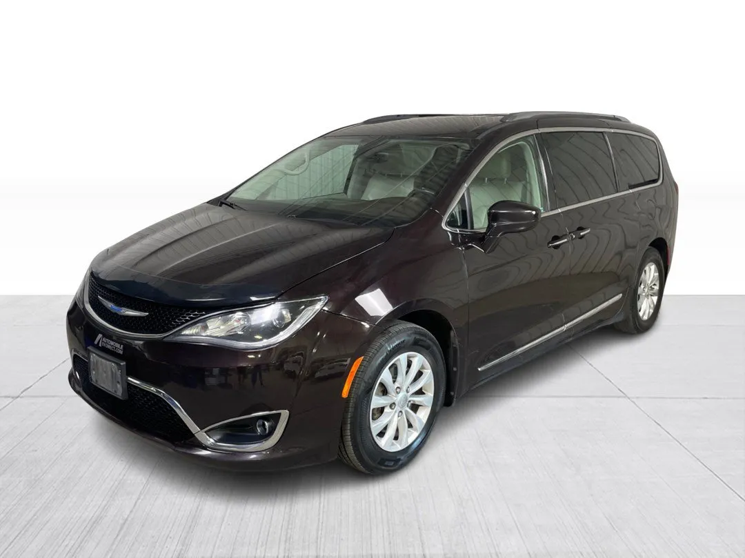 2018 Chrysler Pacifica — photo 7