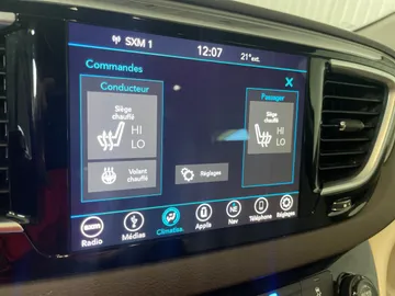 2018 Chrysler Pacifica - image 27