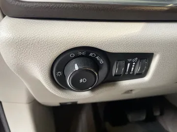 2018 Chrysler Pacifica - image 17