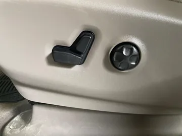 2018 Chrysler Pacifica - image 18