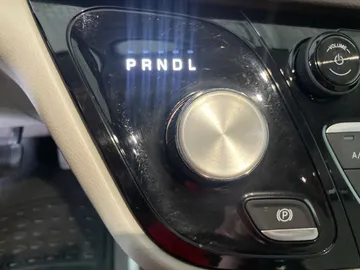 2018 Chrysler Pacifica - image 30