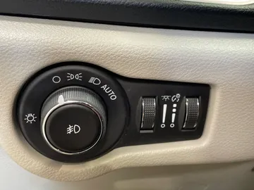 2018 Chrysler Pacifica - image 31