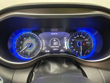 2018 Chrysler Pacifica - image 18