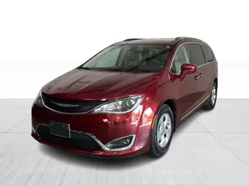 2017 Chrysler Pacifica - image 8