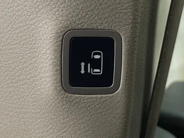 2020 Chrysler Pacifica - image 30