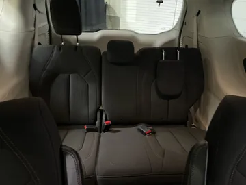 2020 Chrysler Pacifica - image 24
