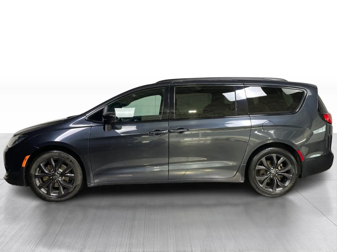 2020 Chrysler Pacifica — photo 4