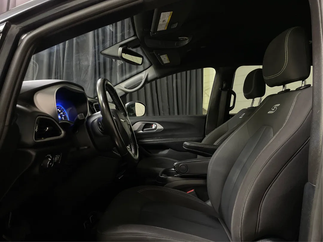 2020 Chrysler Pacifica Touring, photo 10
