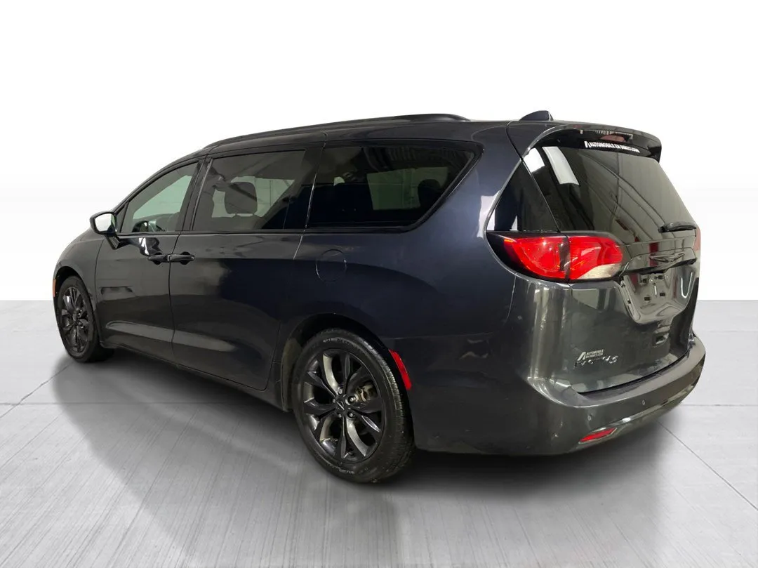 2020 Chrysler Pacifica — photo 5