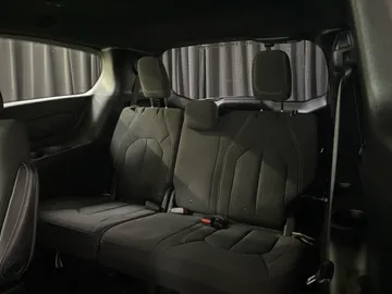 2020 Chrysler Pacifica - image 23