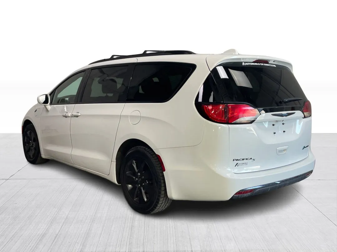 2020 Chrysler Pacifica Hybrid — photo 5
