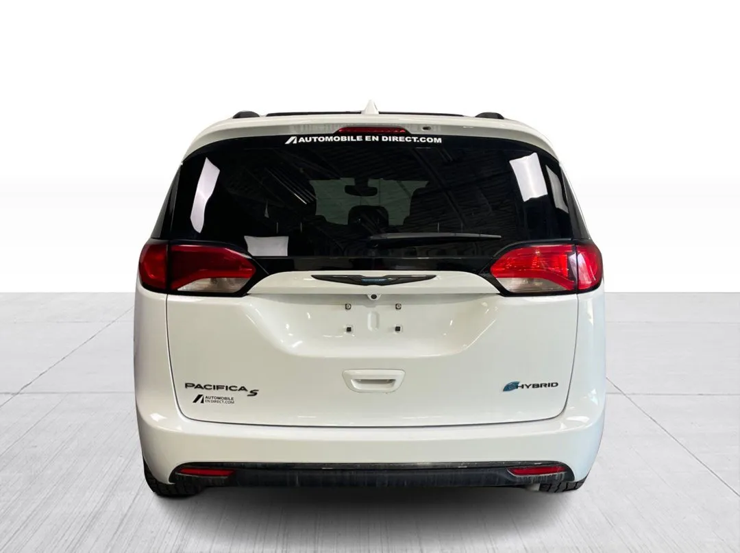 2020 Chrysler Pacifica Hybrid — photo 6