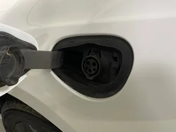 2020 Chrysler Pacifica Hybrid - image 21