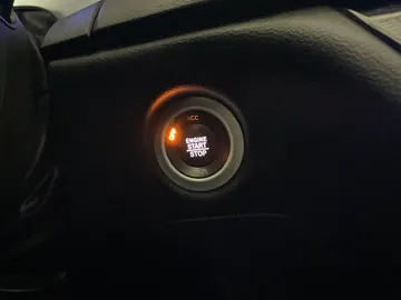 2020 Chrysler Pacifica Hybrid - image 24