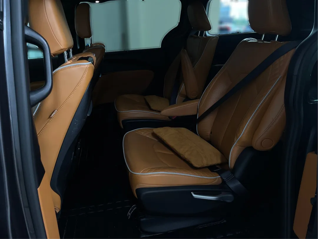 2021 Chrysler Pacifica Hybrid Pinnacle, photo 10
