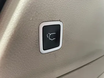 2020 Chrysler Pacifica Hybrid - image 37