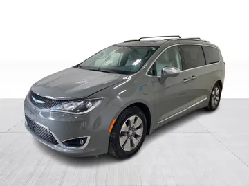2020 Chrysler Pacifica Hybrid - image 10