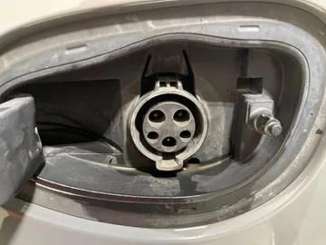 2020 Chrysler Pacifica Hybrid - image 32