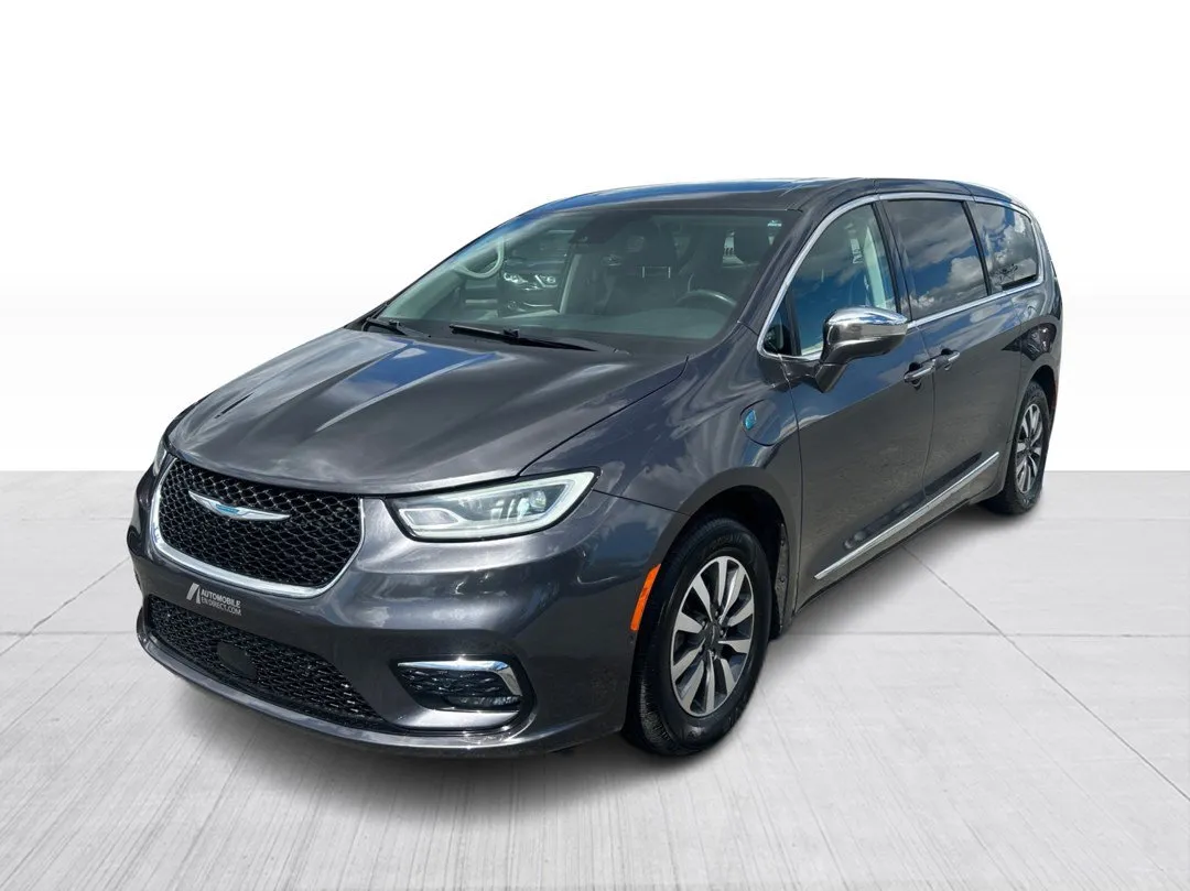 2022 Chrysler Pacifica Hybrid for sale - photo 3