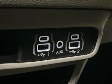 2021 Chrysler Grand Caravan - image 25