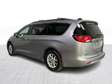 2021 Chrysler Grand Caravan - image 10