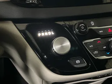 2021 Chrysler Grand Caravan - image 26