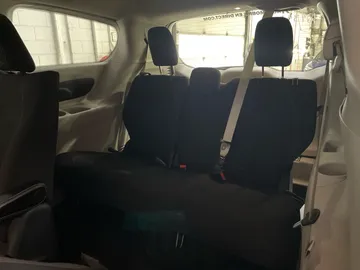 2021 Chrysler Grand Caravan - image 23