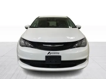 2023 Chrysler Grand Caravan - image 8