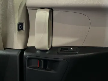 2022 Chrysler Grand Caravan - image 33