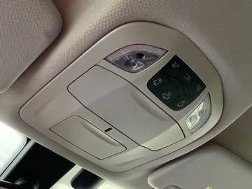 2022 Chrysler Grand Caravan - image 17