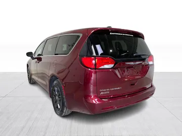2022 Chrysler Grand Caravan - image 11