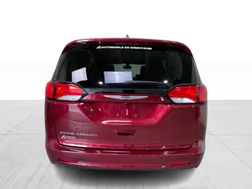 2022 Chrysler Grand Caravan - image 12