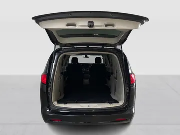 2021 Chrysler Grand Caravan - image 12
