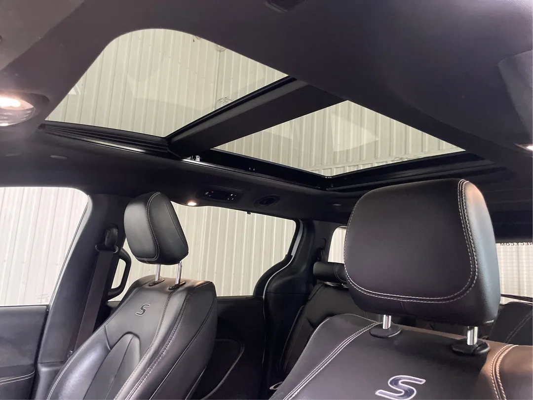 2022 Chrysler Pacifica Touring L AWD, photo 5