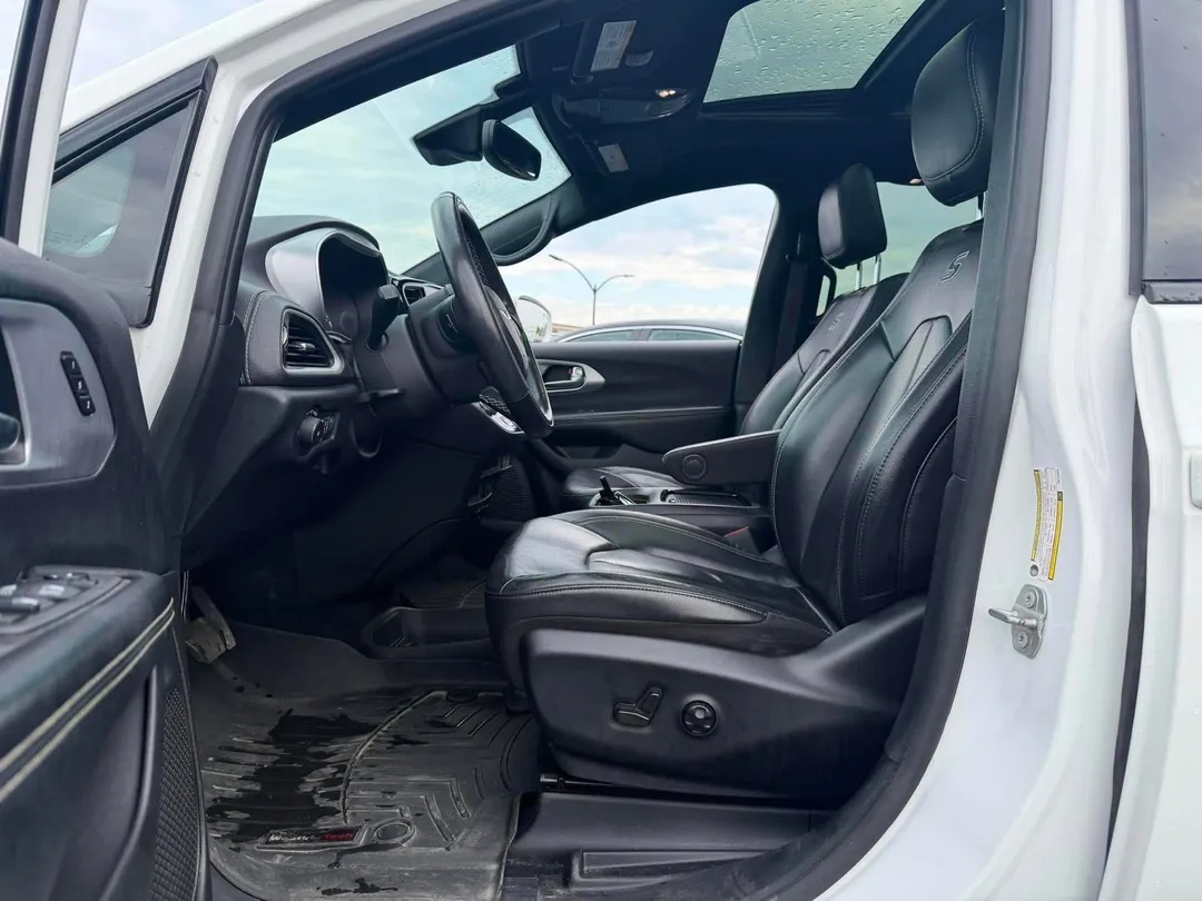 2022 Chrysler Pacifica — photo 7