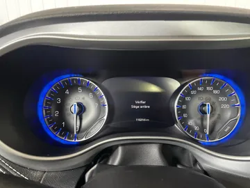 2022 Chrysler Pacifica - image 31