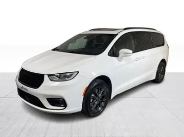 2022 Chrysler Pacifica - image 10
