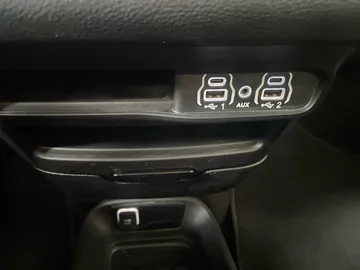 2023 Chrysler Pacifica - image 32