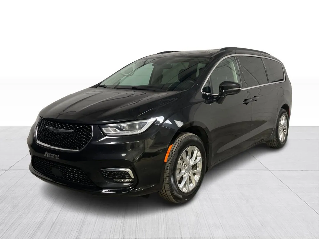 2022 Chrysler Pacifica — photo 8