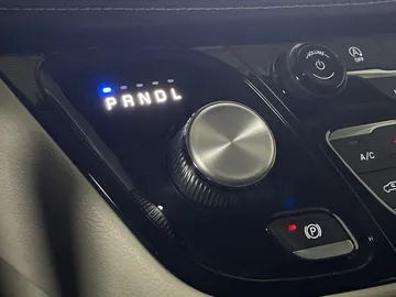 2022 Chrysler Pacifica - image 31