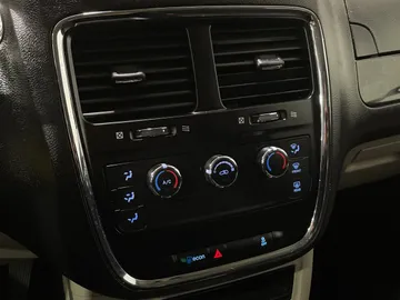 2019 Dodge Grand Caravan - image 20