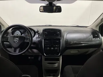 2019 Dodge Grand Caravan - image 4
