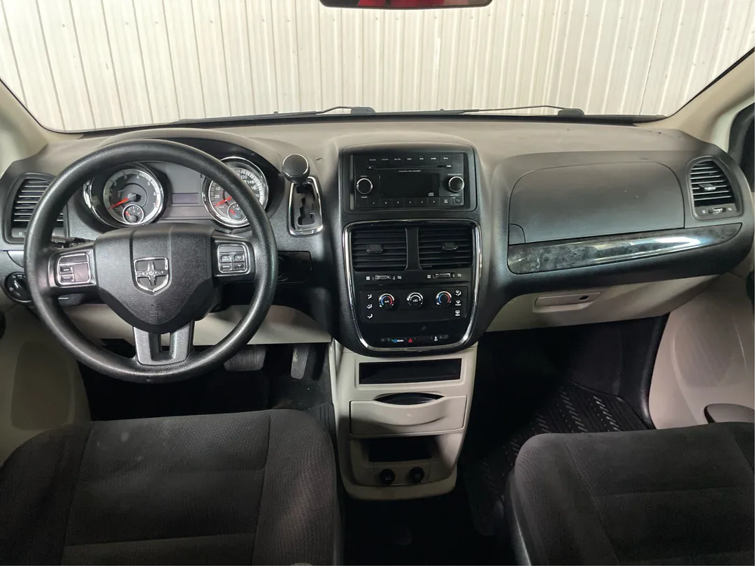 2017 Dodge Grand Caravan — photo 4